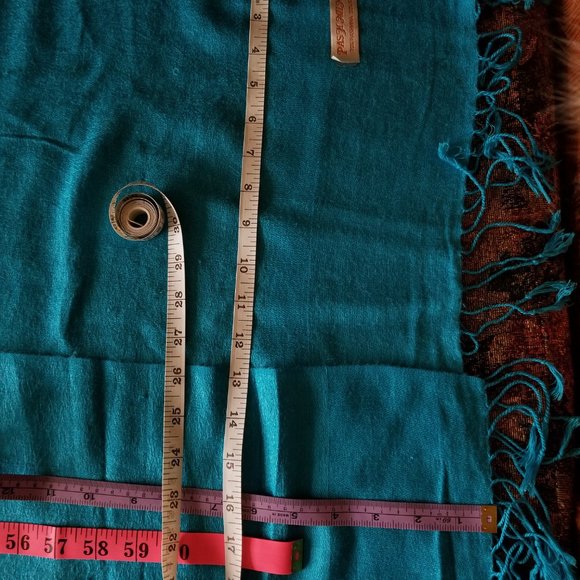 Artisan lovely paisley pattern, turquoise, classic cashmere wrap, shawl, scarf - Picture 3 of 5